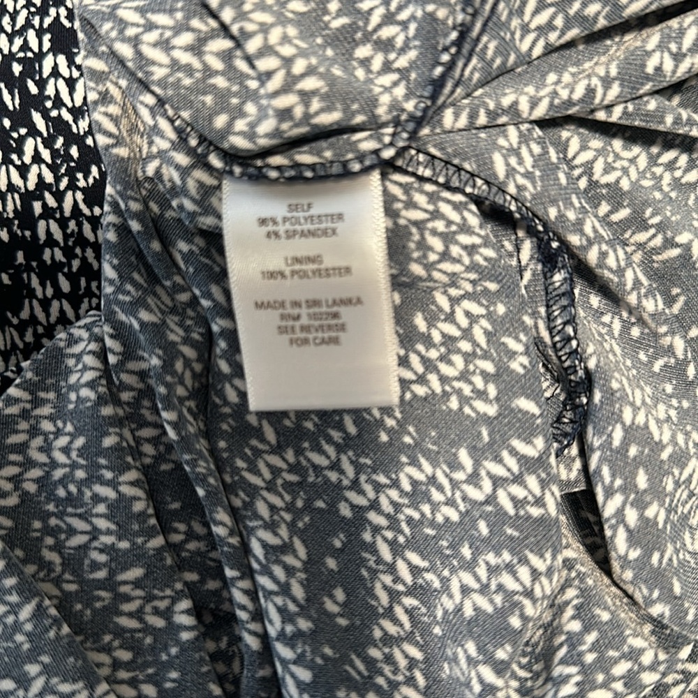 Dress - Picture 5 of 5